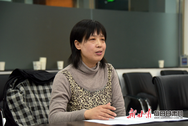 【喜迎全国两会】全国人大代表马晖玲：提升中国足球水平，需建设更多天然草坪足球场地