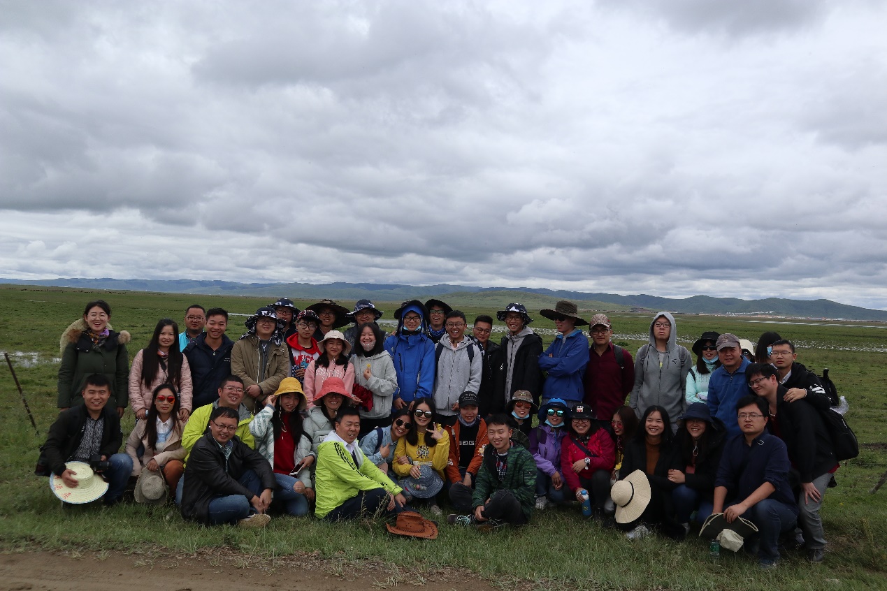 唱响草原歌曲，弘扬草原文化